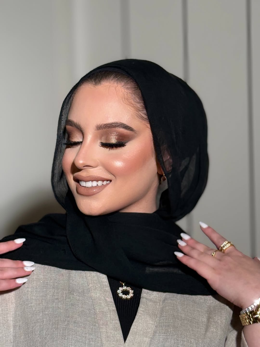 Bronze sculpted makeup by Rama Shabaneh